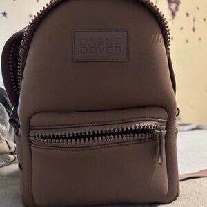 Dagne Dover Dakota Neoprene Backpack (Dune, medium)